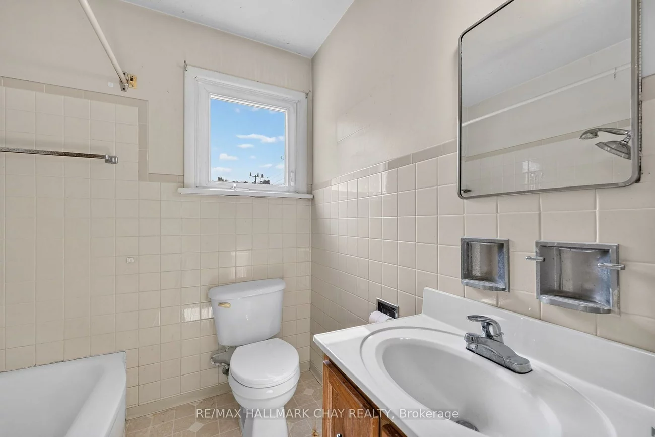348, Grove, Grove East, Barrie