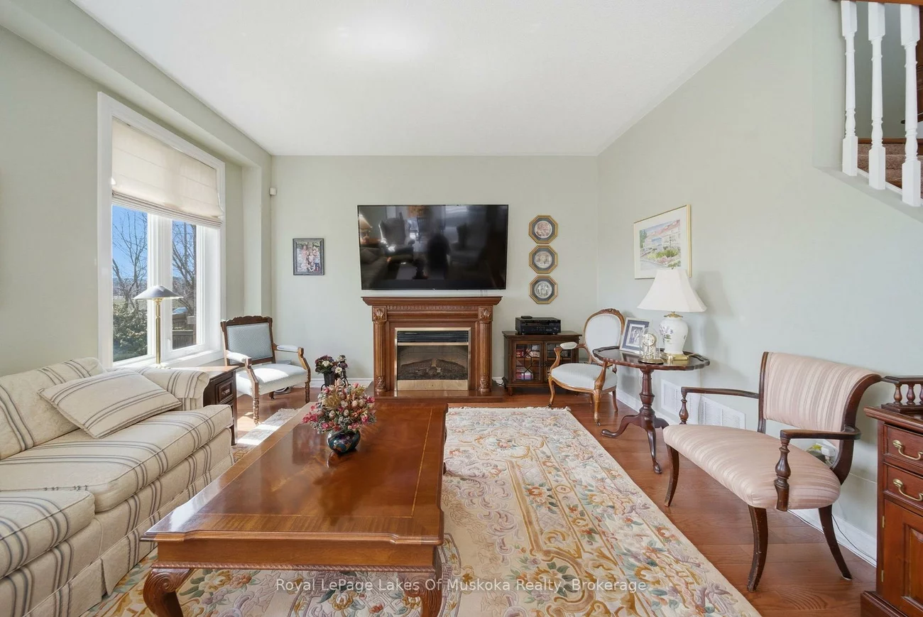 76, Succession, Innis-Shore, Barrie
