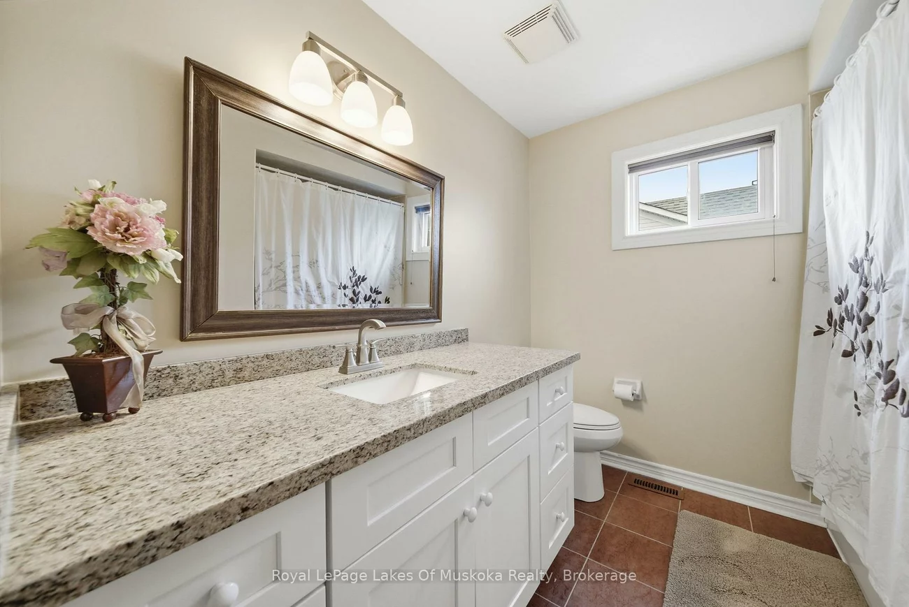76, Succession, Innis-Shore, Barrie