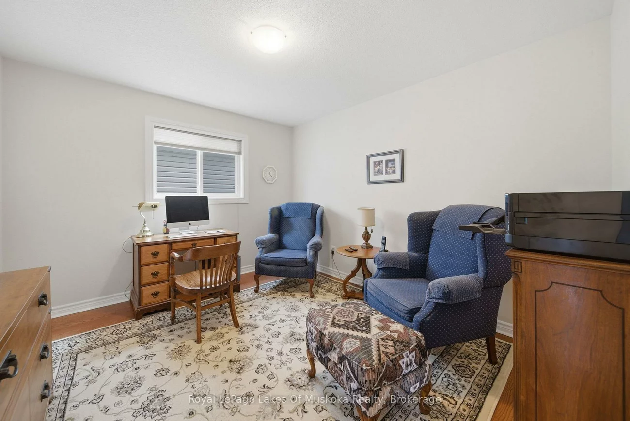 76, Succession, Innis-Shore, Barrie