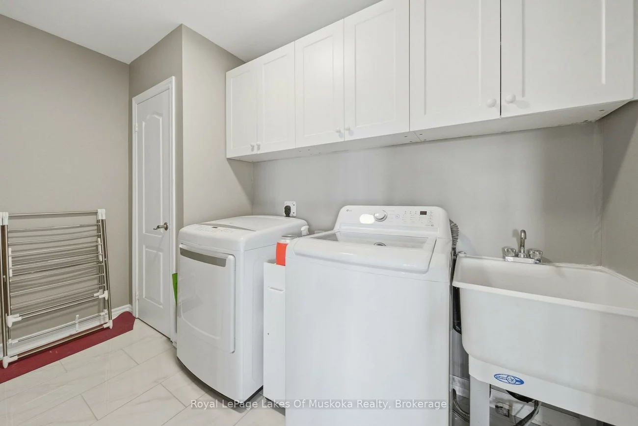 76, Succession, Innis-Shore, Barrie