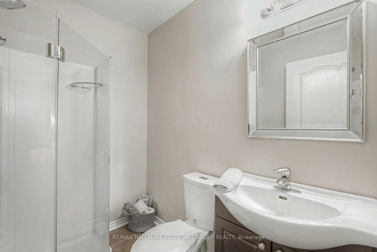 176B, Collier, Codrington, Barrie