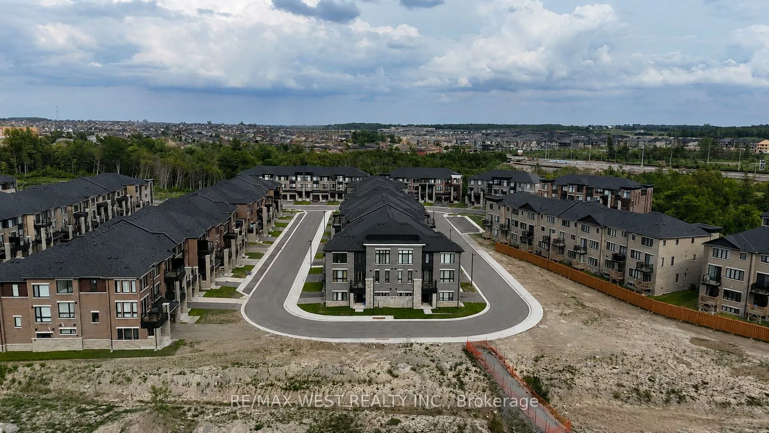 34, Spry, Innis-Shore, Barrie