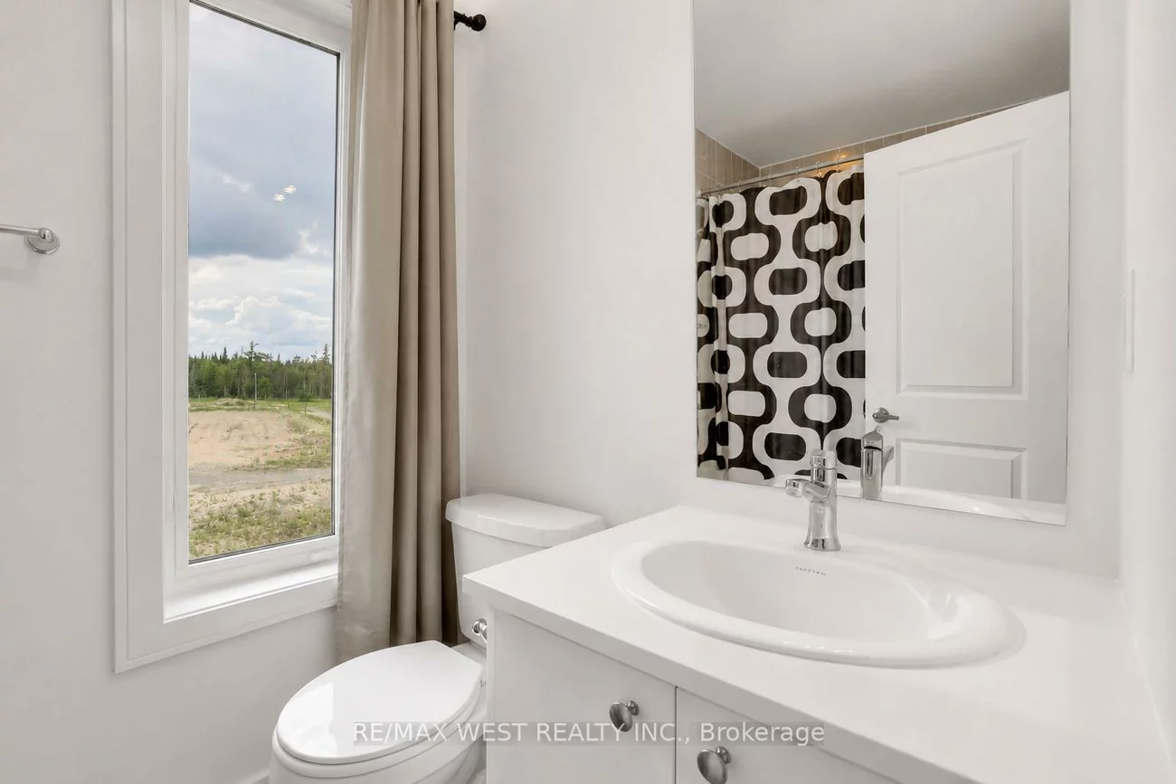 34, Spry, Innis-Shore, Barrie
