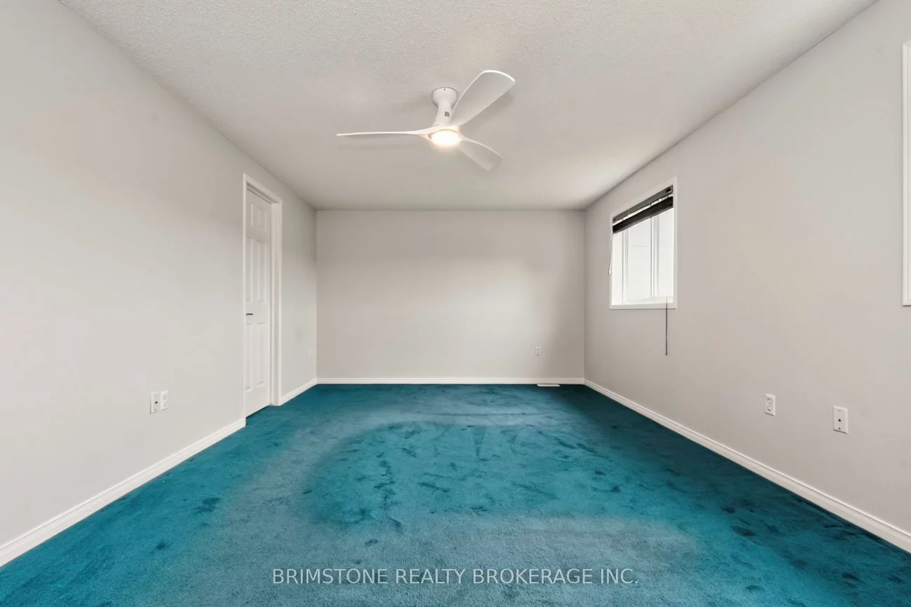 28, Selkirk, Holly, Barrie