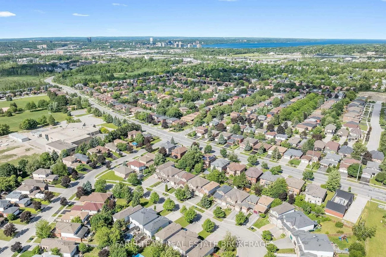 186, Ferndale, Ardagh, Barrie