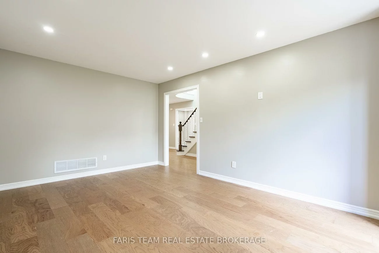 186, Ferndale, Ardagh, Barrie