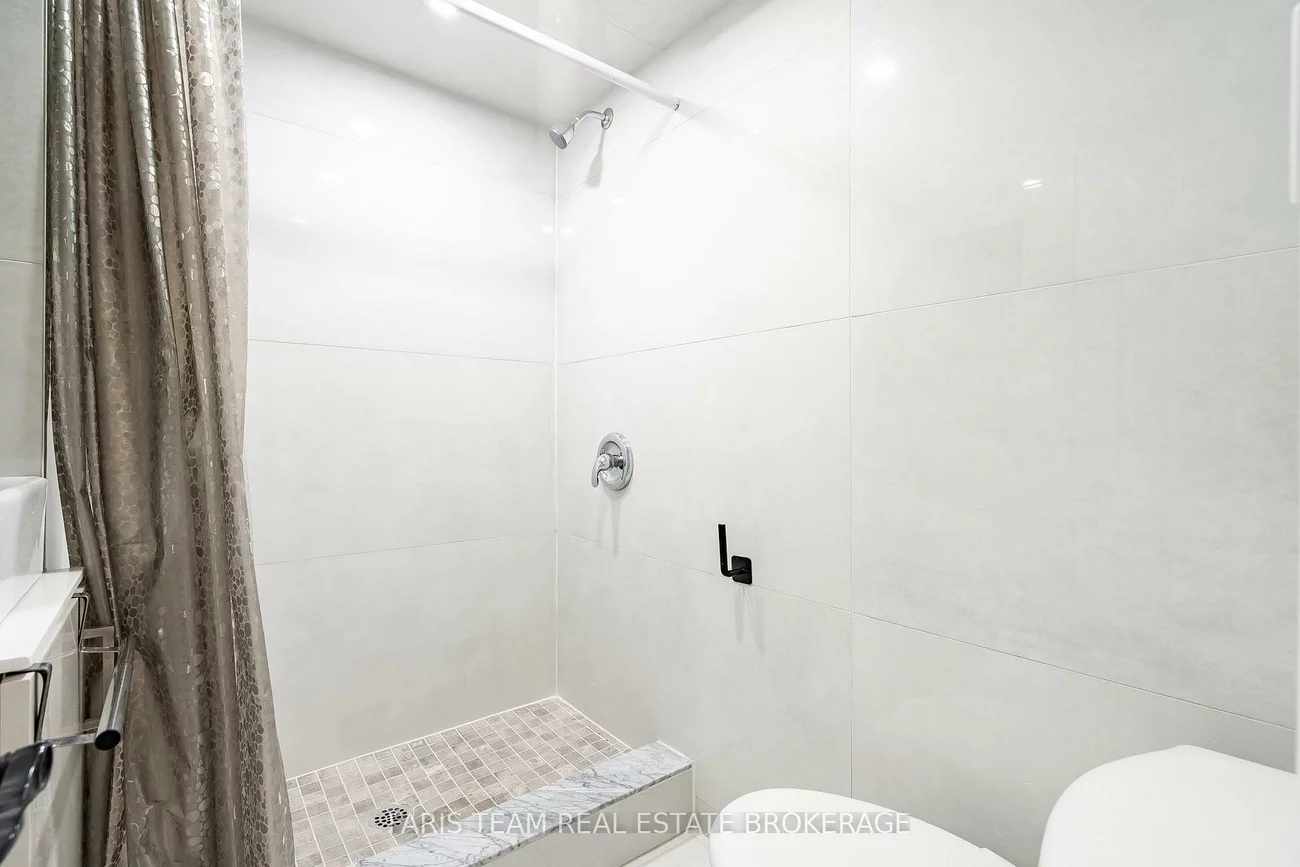 186, Ferndale, Ardagh, Barrie