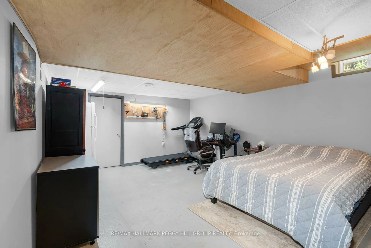 18, Draper, Painswick North, Barrie