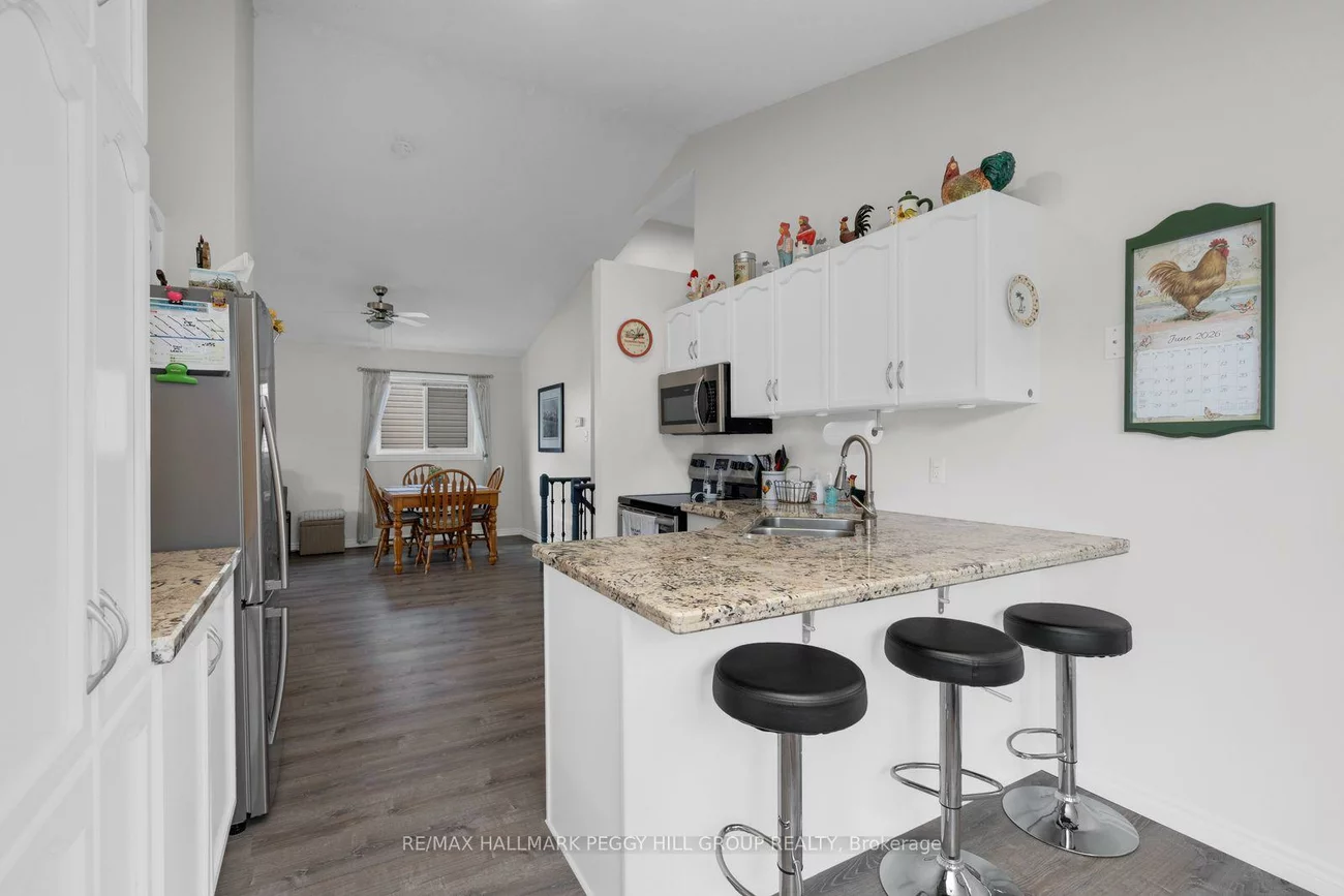 18, Draper, Painswick North, Barrie