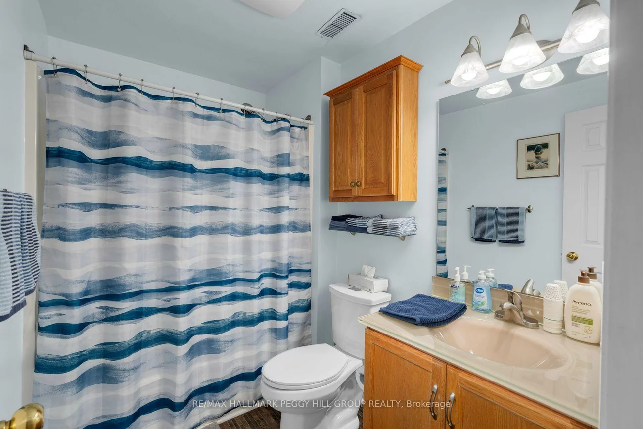 18, Draper, Painswick North, Barrie