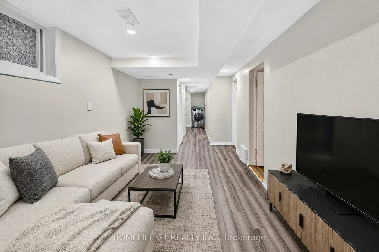 2, Fletcher, Grove East, Barrie