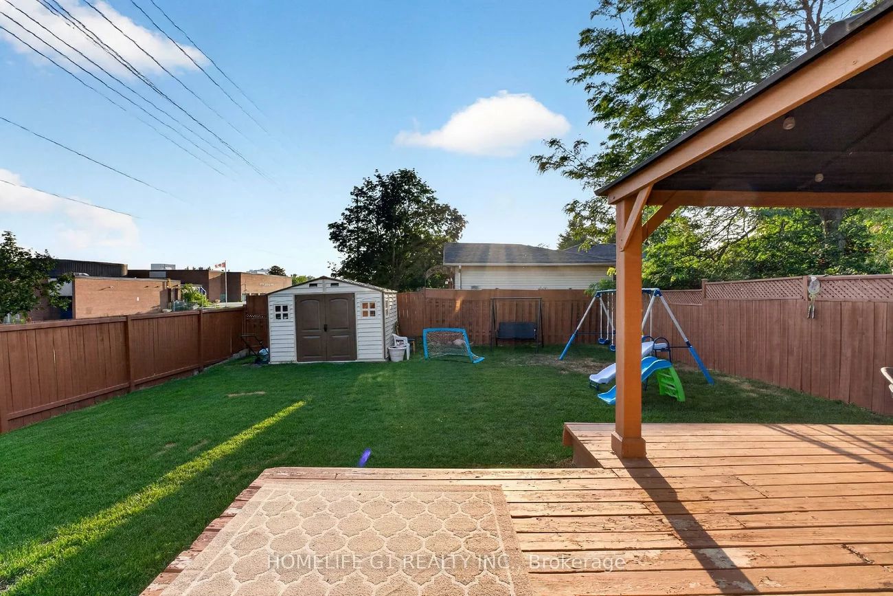 2, Fletcher, Grove East, Barrie