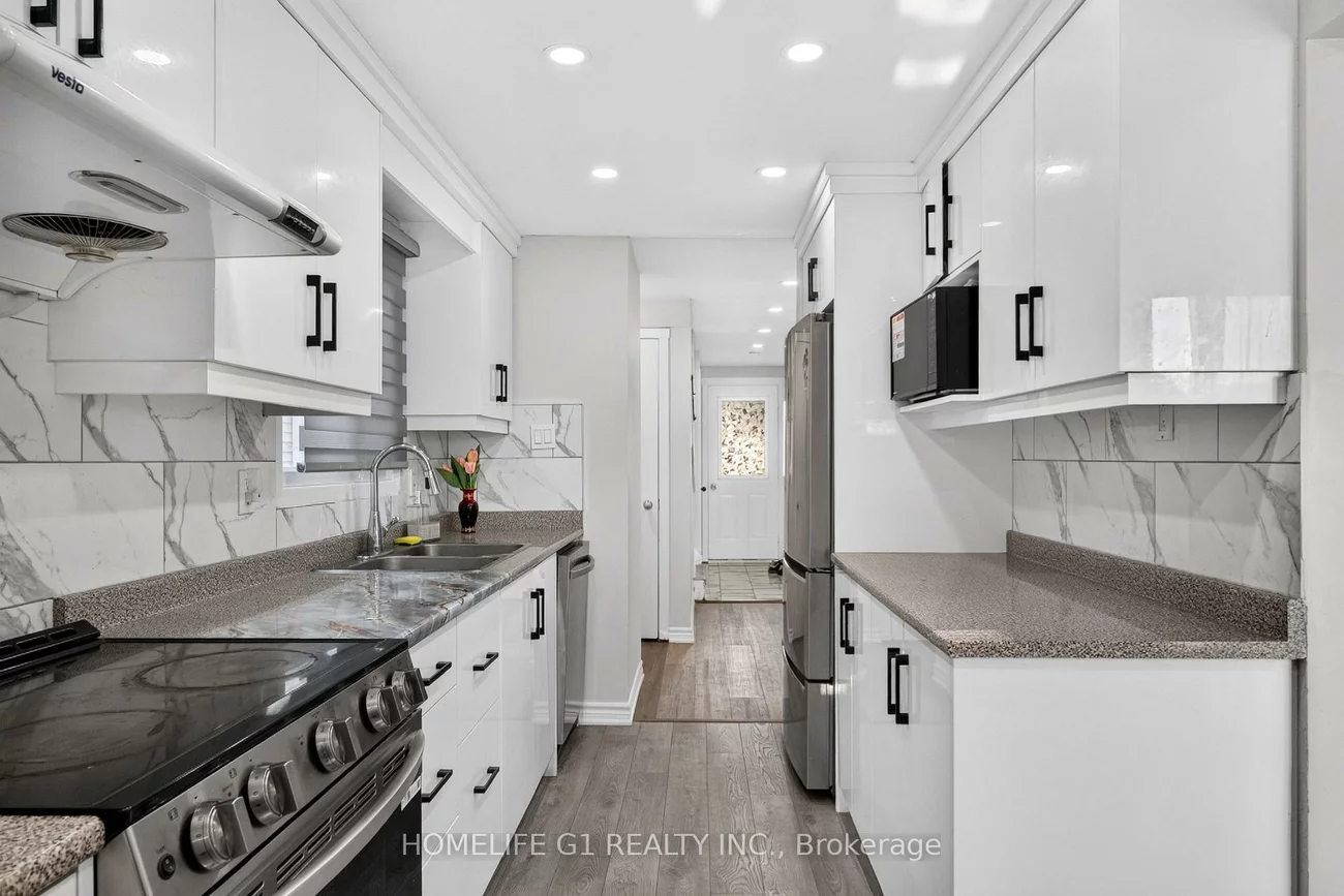 2, Fletcher, Grove East, Barrie