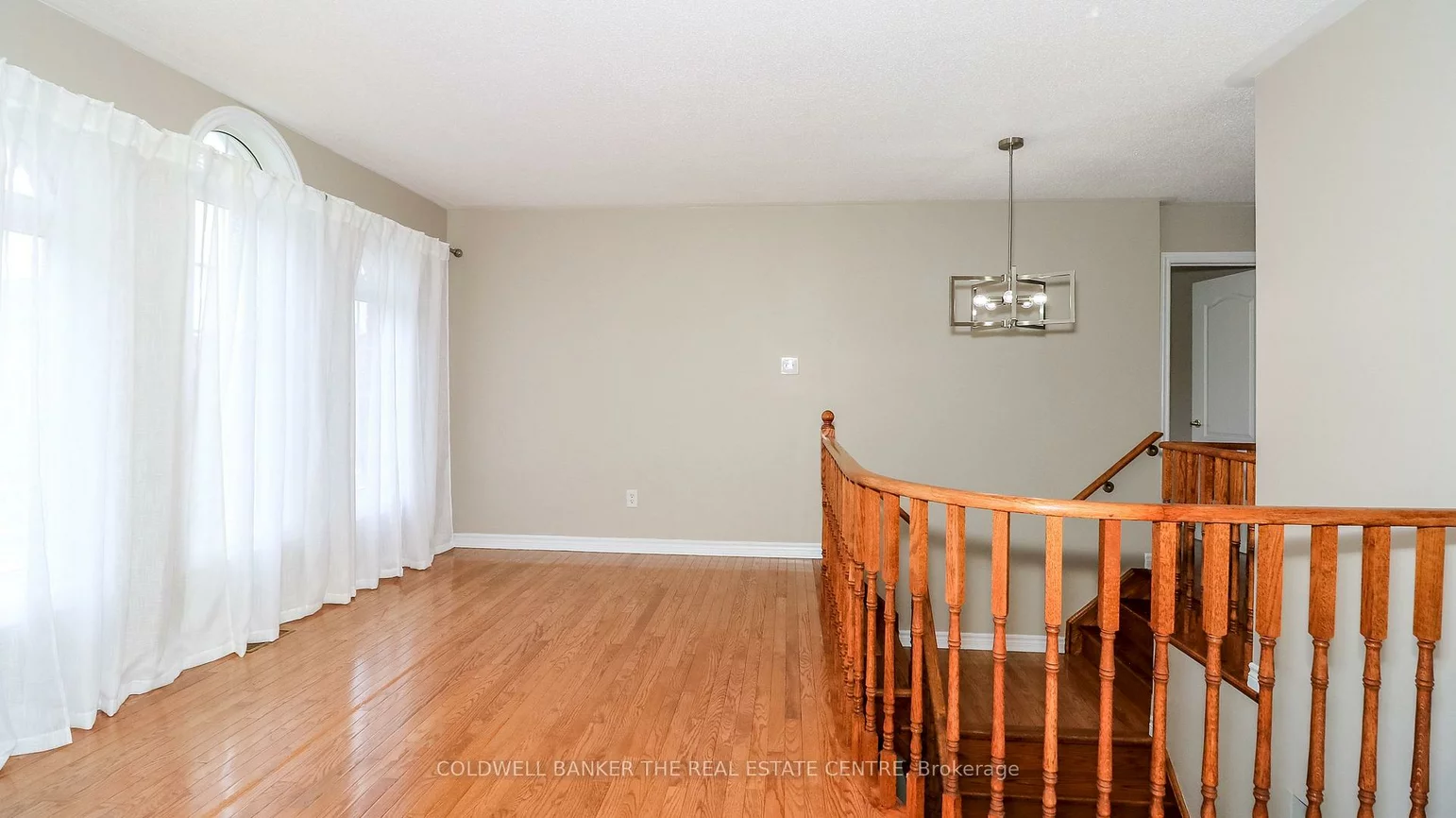 22, Maple Crown, Innis-Shore, Barrie