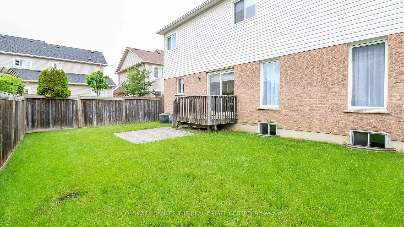 22, Maple Crown, Innis-Shore, Barrie