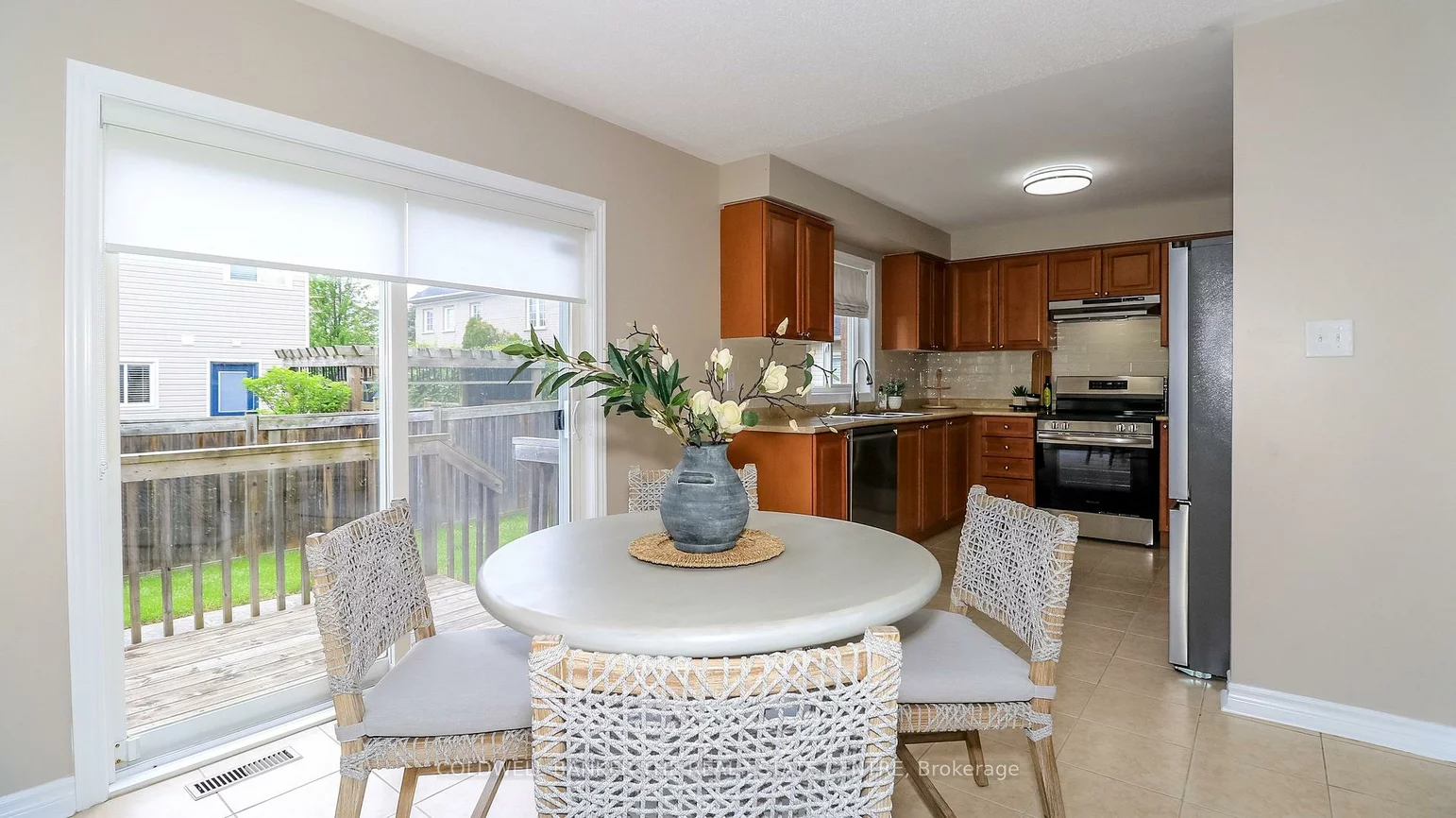 22, Maple Crown, Innis-Shore, Barrie