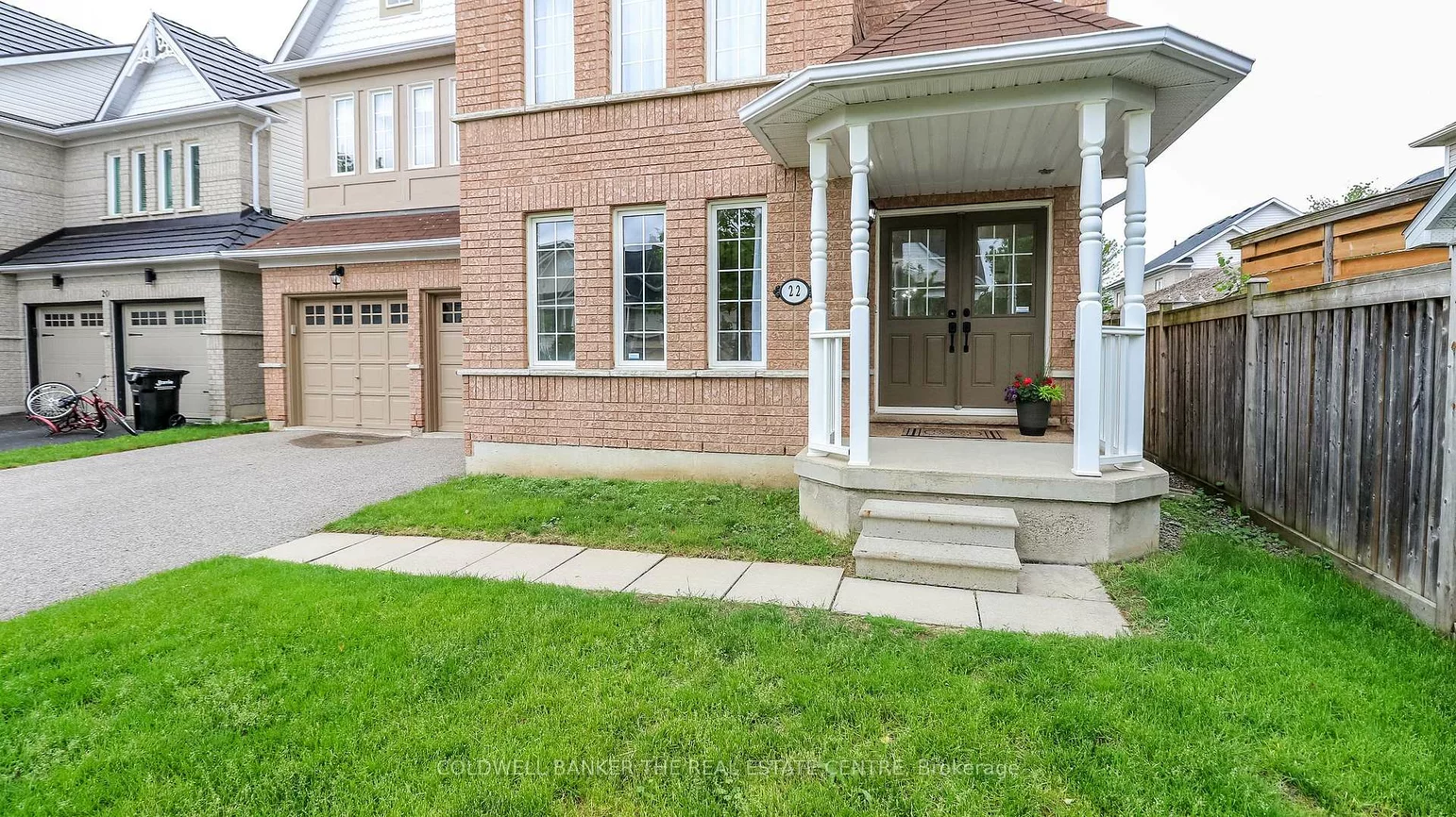 22, Maple Crown, Innis-Shore, Barrie