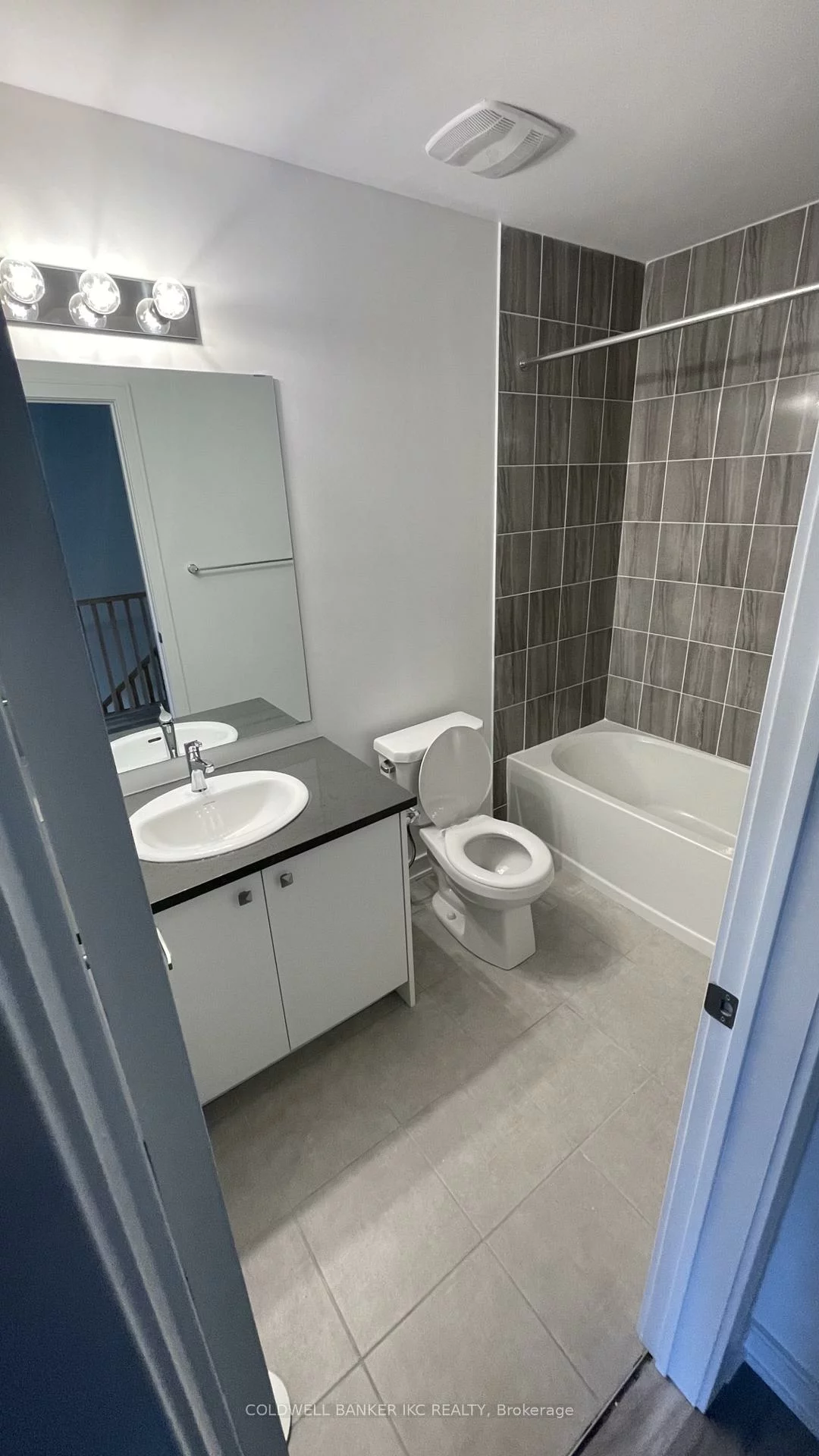 54, Red Maple, Innis-Shore, Barrie