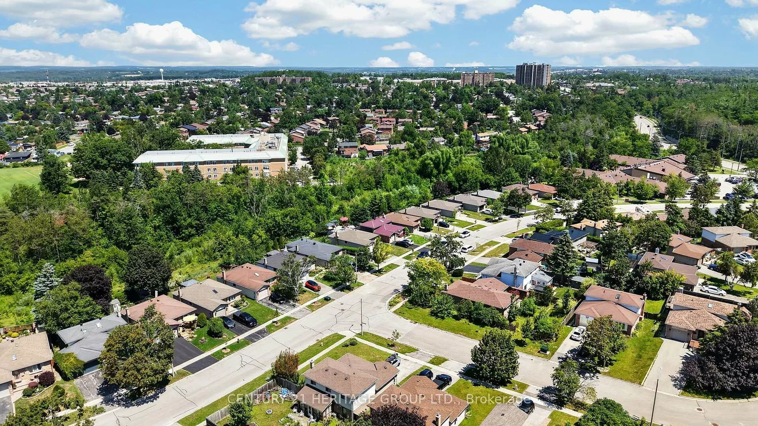 226, Lillian, Sunnidale, Barrie