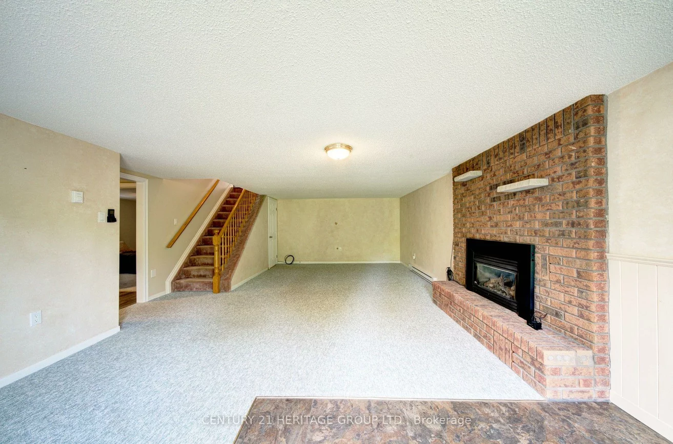 226, Lillian, Sunnidale, Barrie