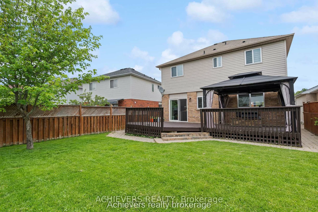 66, Leggott, Painswick North, Barrie
