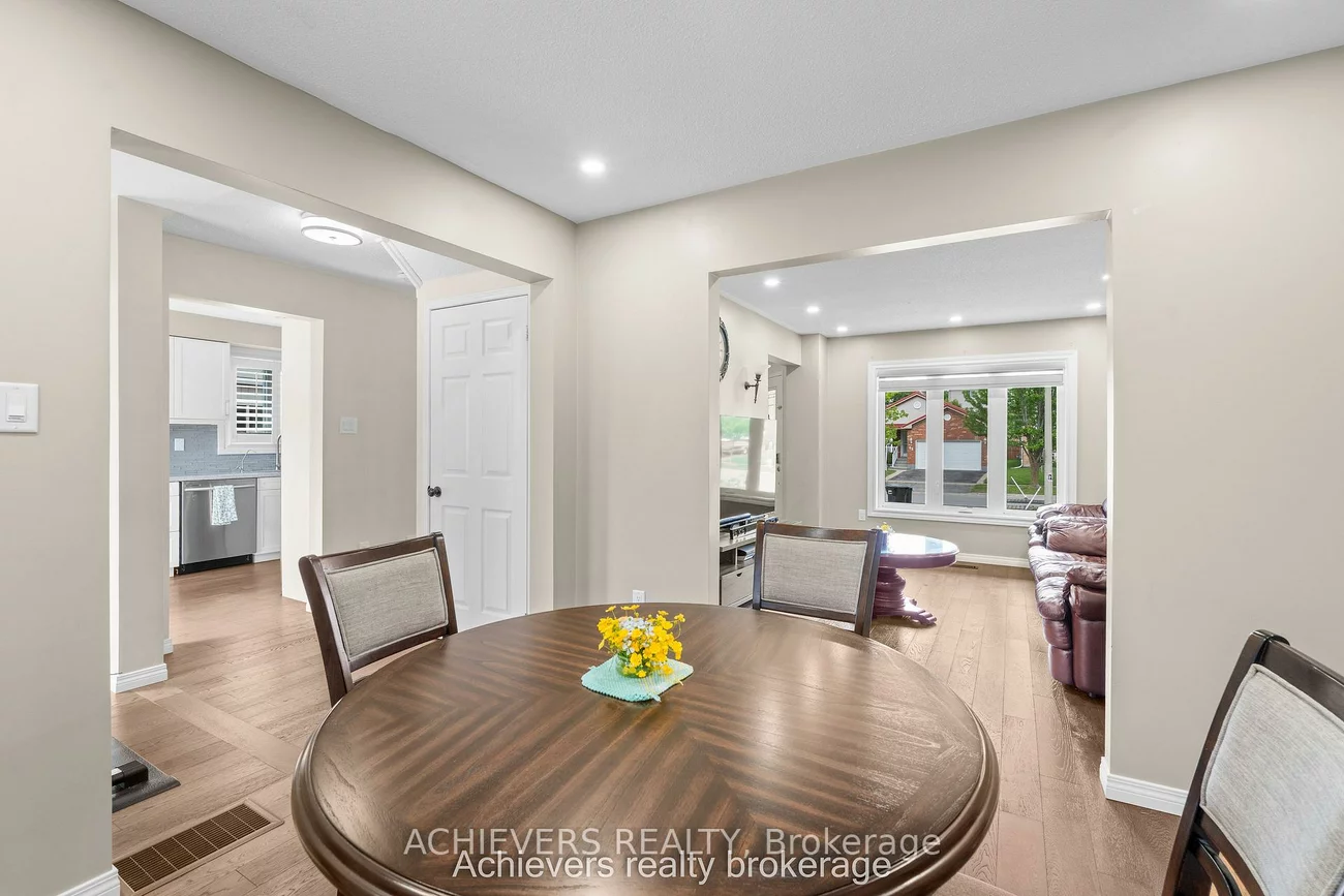 66, Leggott, Painswick North, Barrie