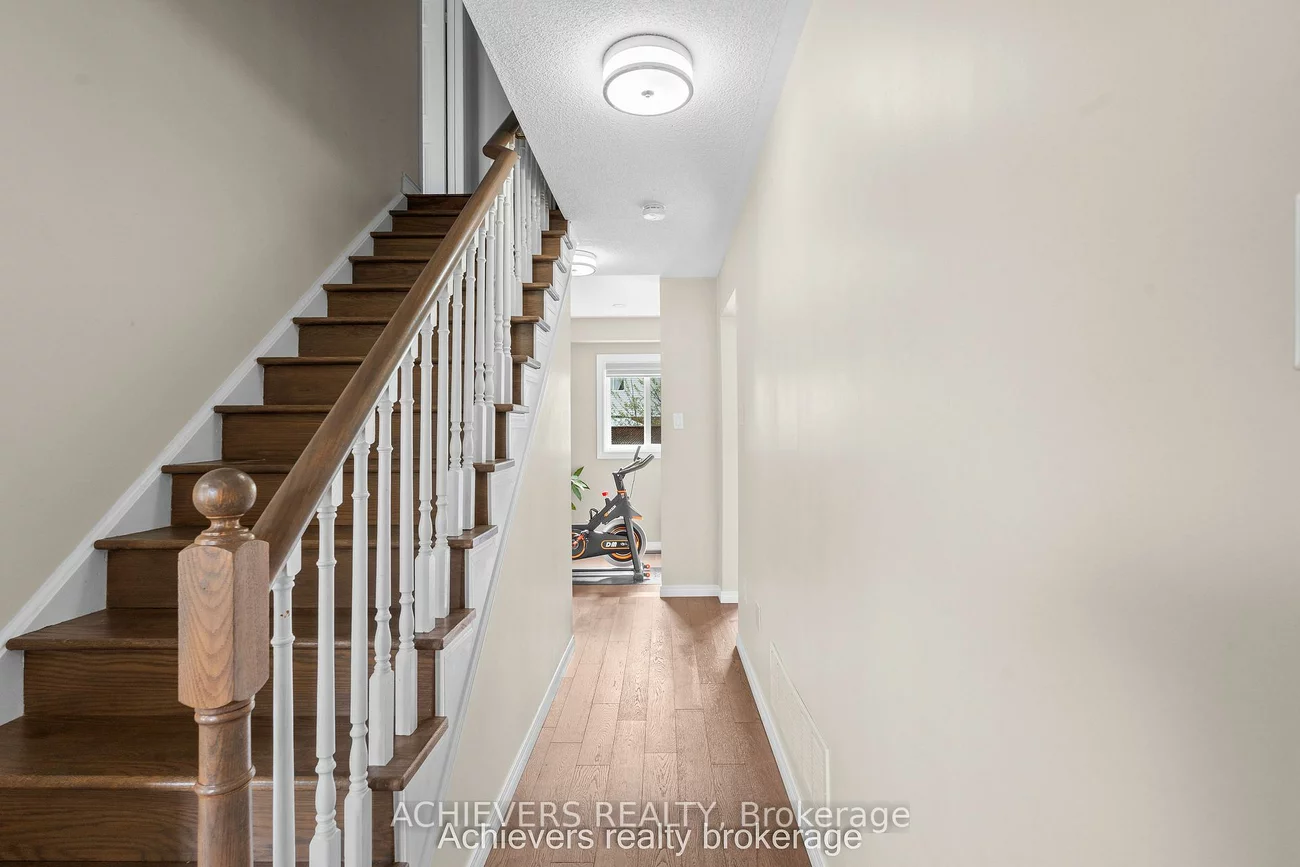 66, Leggott, Painswick North, Barrie