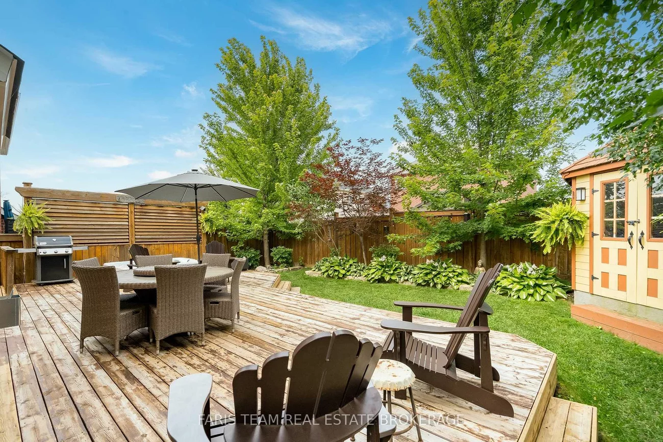 111, Monarchy, Innis-Shore, Barrie