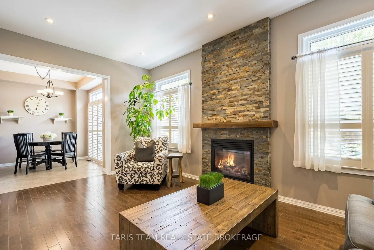 111, Monarchy, Innis-Shore, Barrie