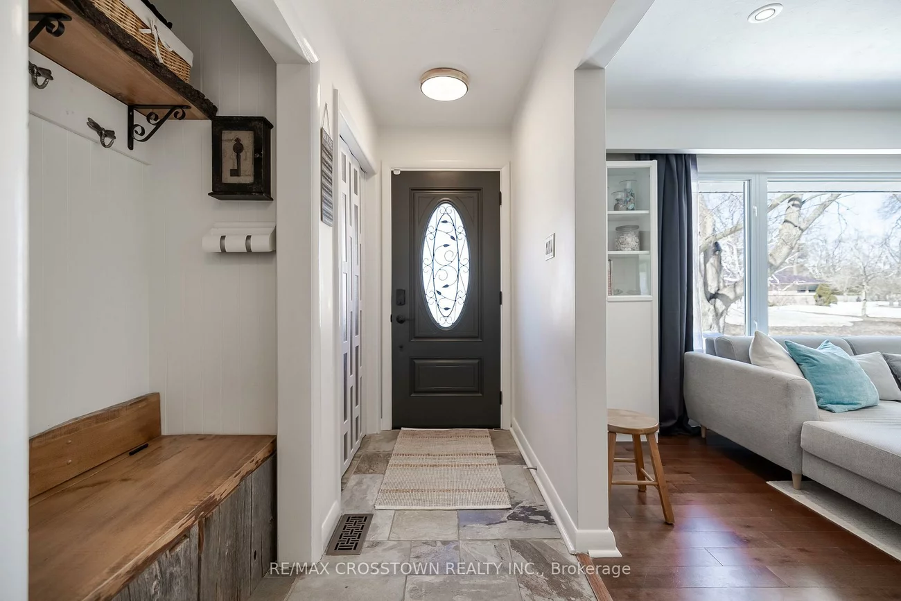 11, Castle, Sunnidale, Barrie