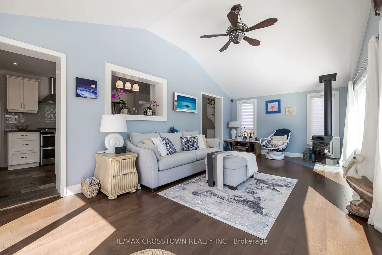 11, Castle, Sunnidale, Barrie