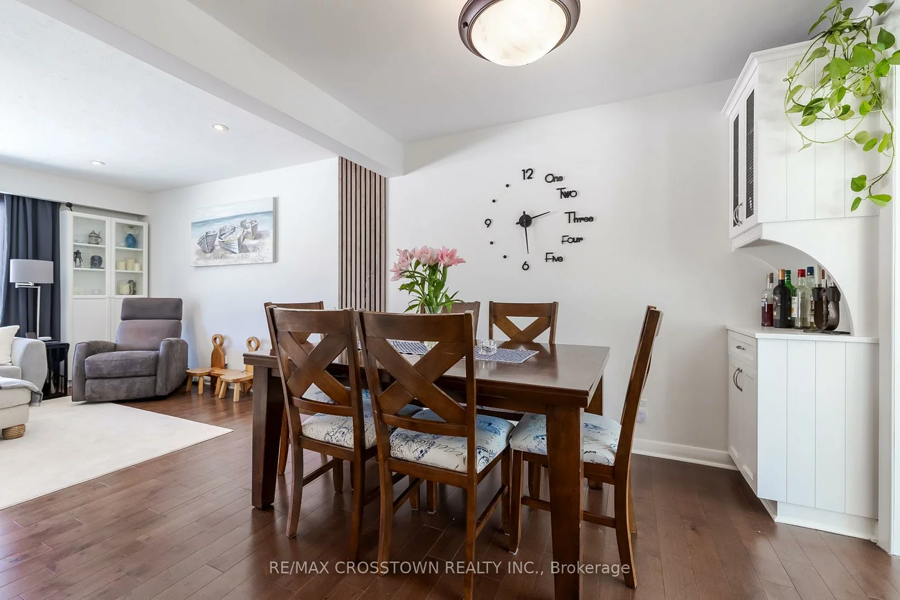 11, Castle, Sunnidale, Barrie