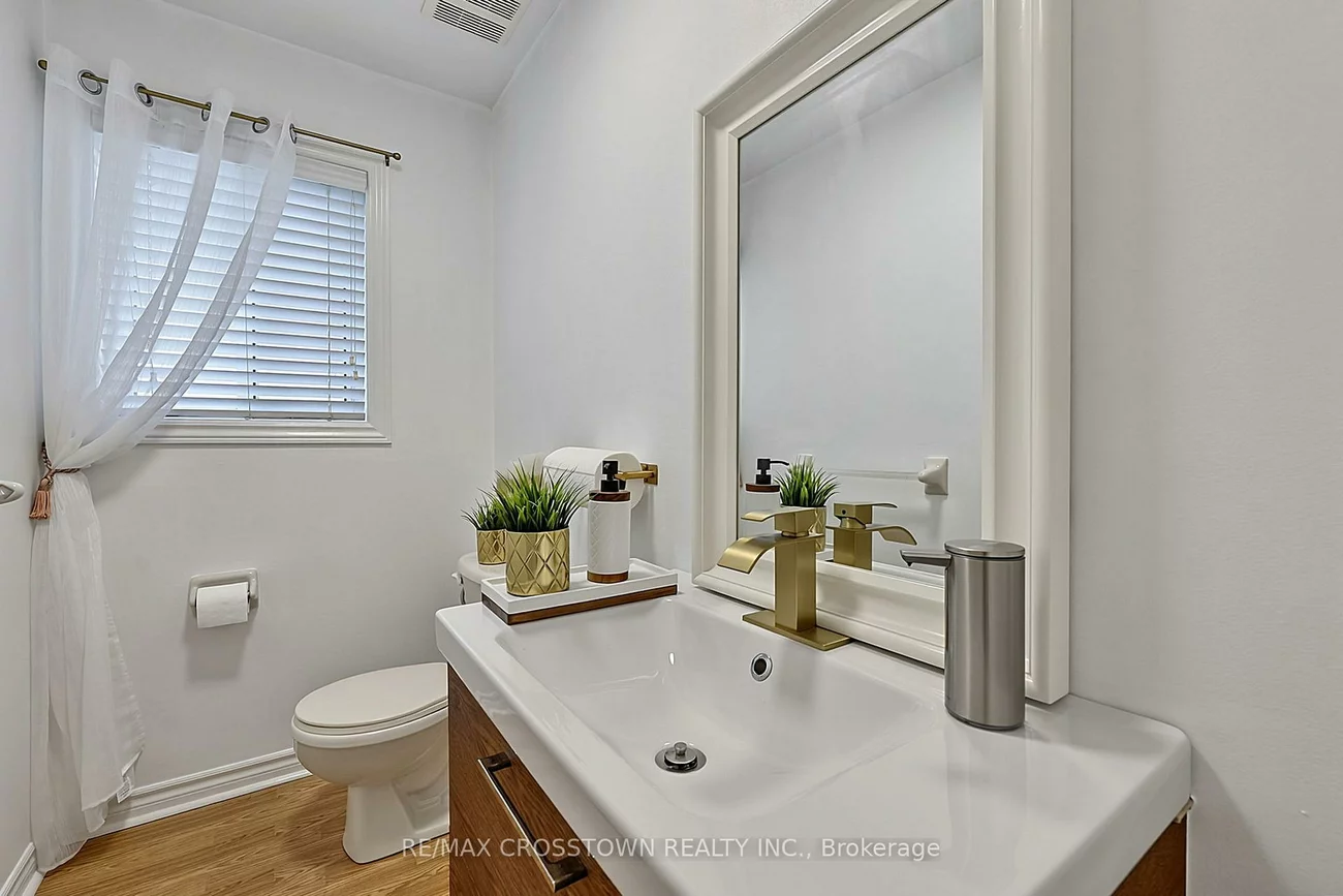 41, RUSSELL HILL, Painswick South, Barrie