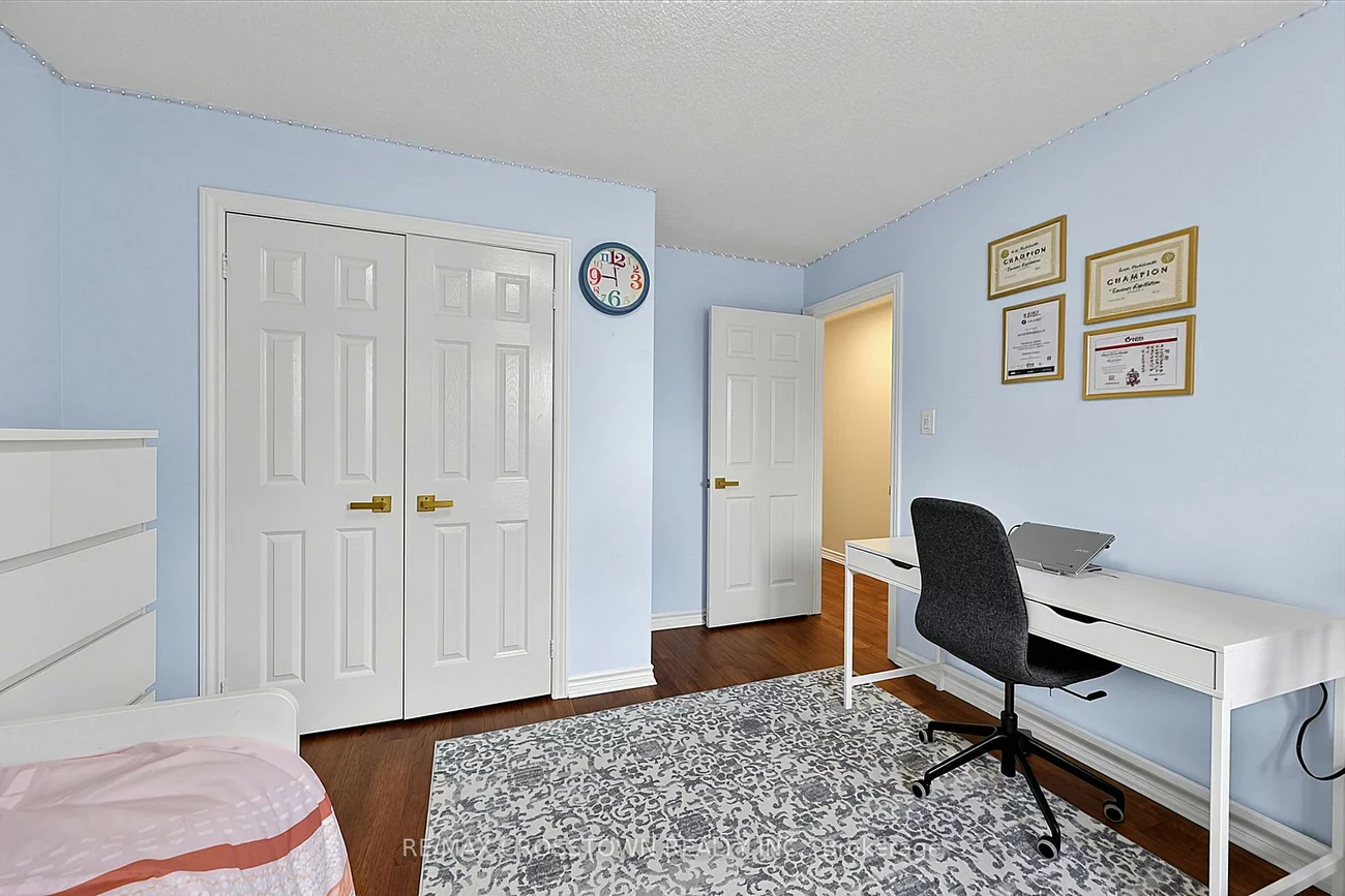 41, RUSSELL HILL, Painswick South, Barrie