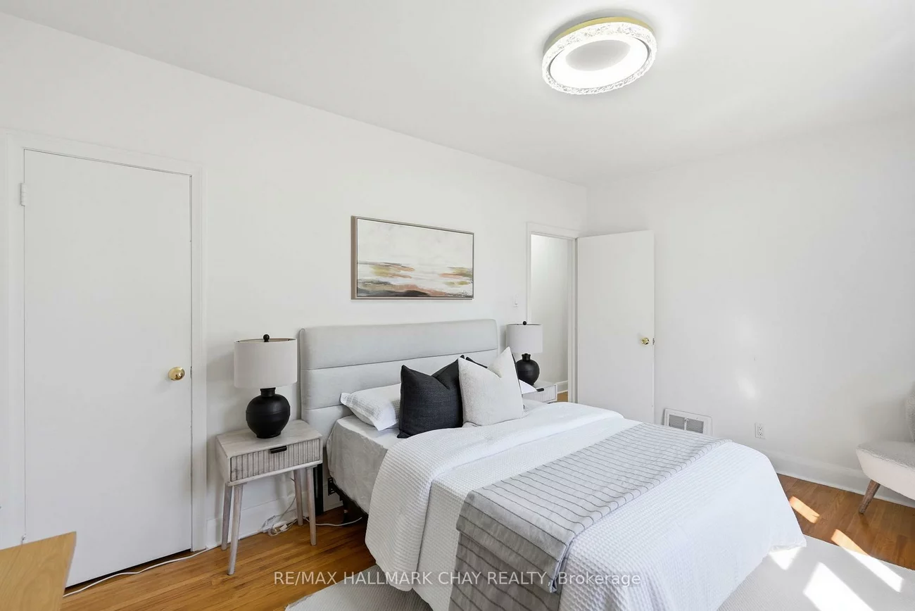 174, St Vincent, Codrington, Barrie