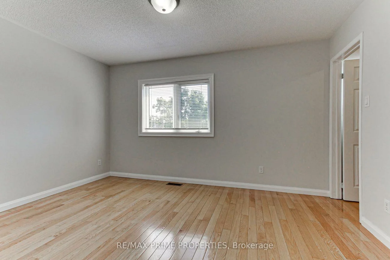 85, Lyfytt, West Bayfield, Barrie