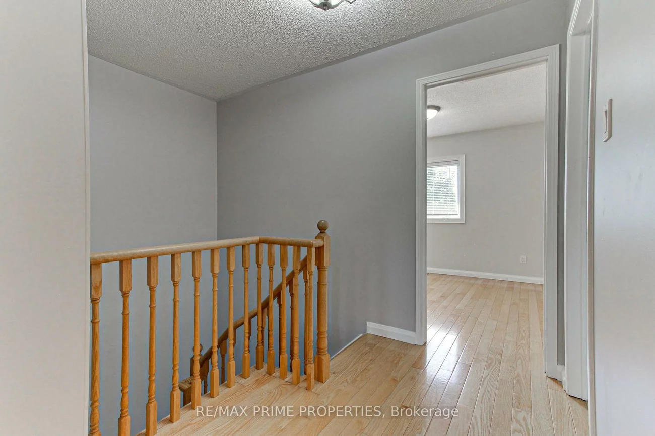 85, Lyfytt, West Bayfield, Barrie