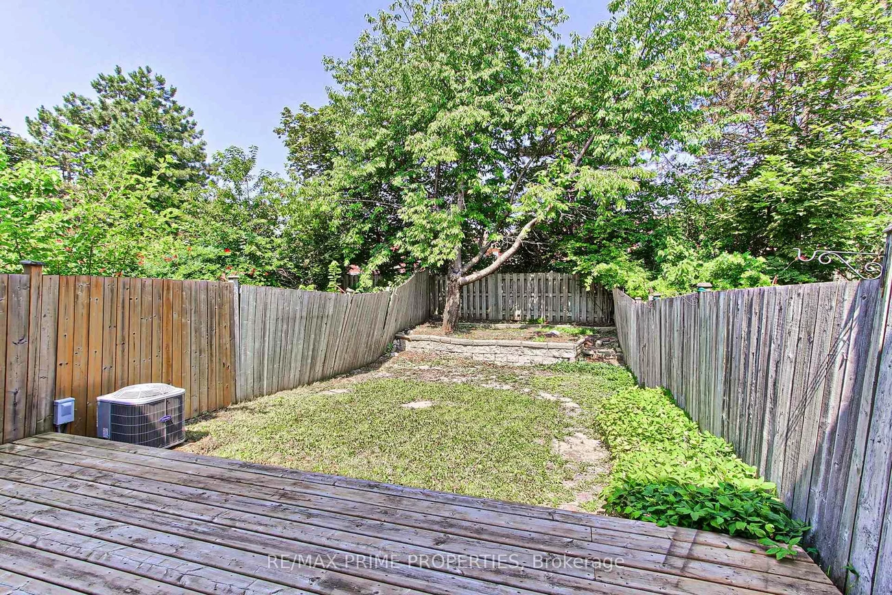 85, Lyfytt, West Bayfield, Barrie