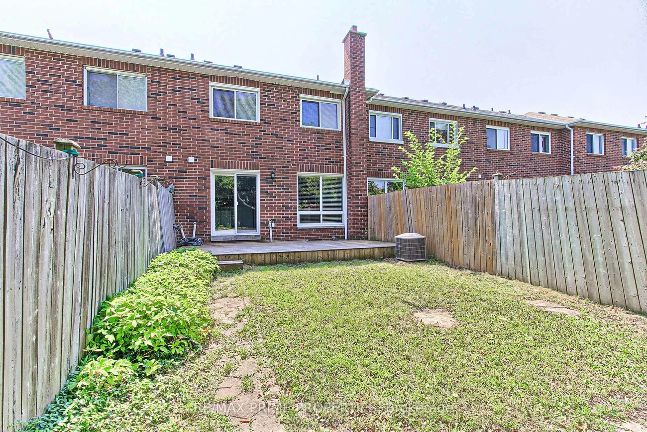 85, Lyfytt, West Bayfield, Barrie