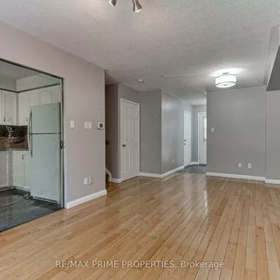 85, Lyfytt, West Bayfield, Barrie