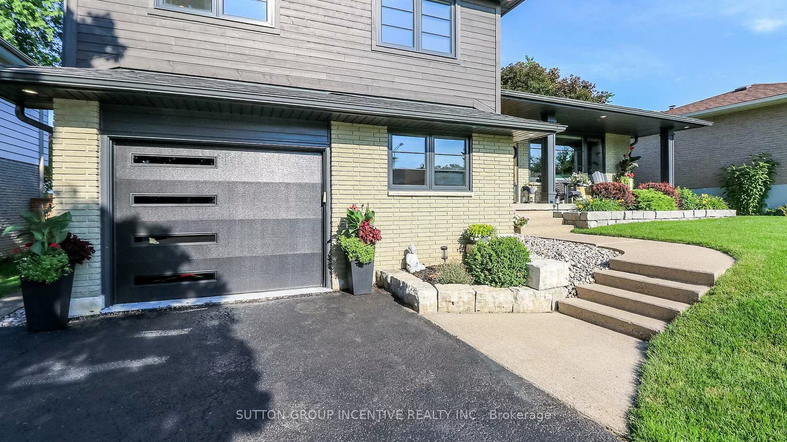 40, Varden, Codrington, Barrie