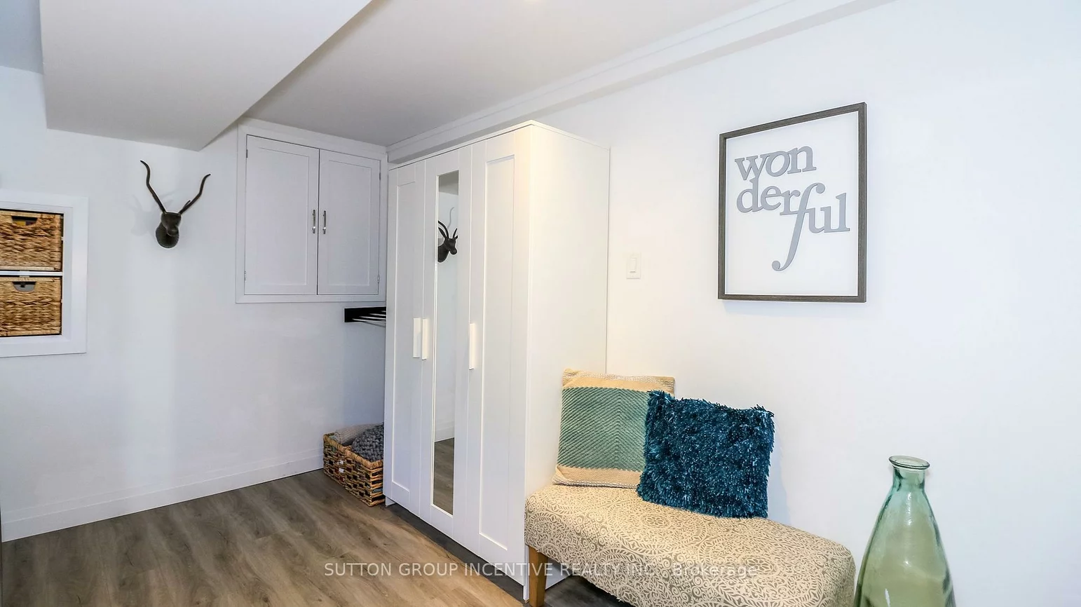 40, Varden, Codrington, Barrie