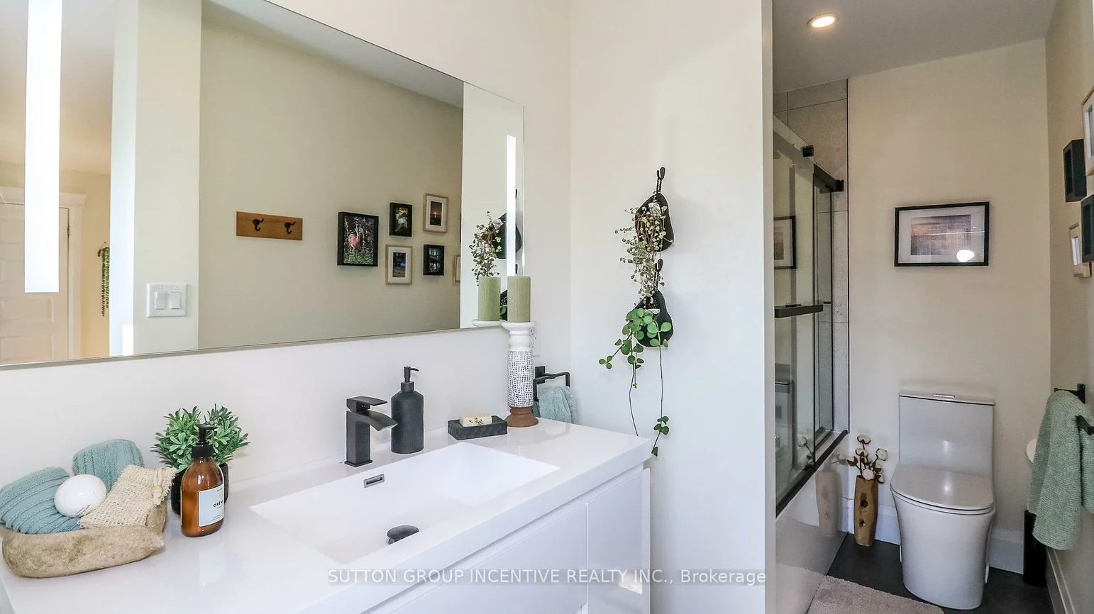 40, Varden, Codrington, Barrie