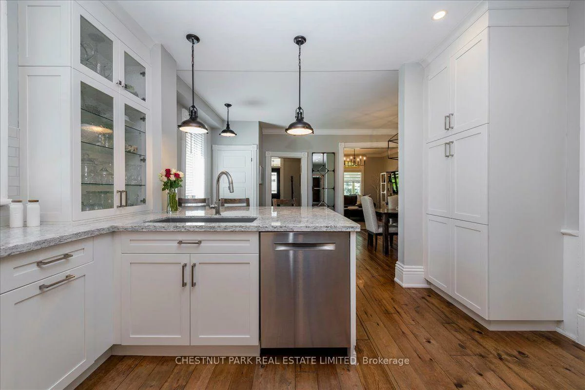 72, Burton, Allandale, Barrie