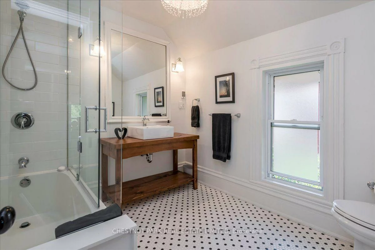 72, Burton, Allandale, Barrie