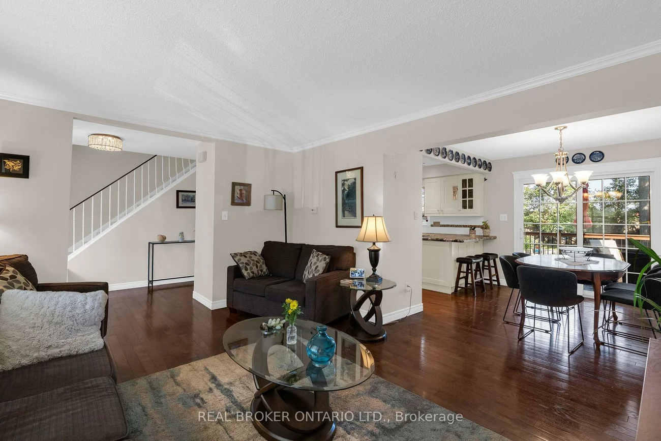 40, Farmingdale, Cundles East, Barrie