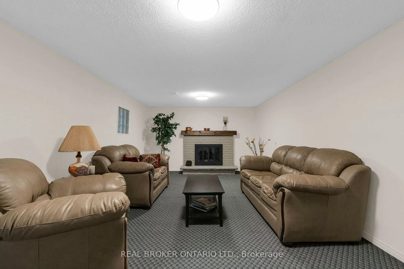 40, Farmingdale, Cundles East, Barrie