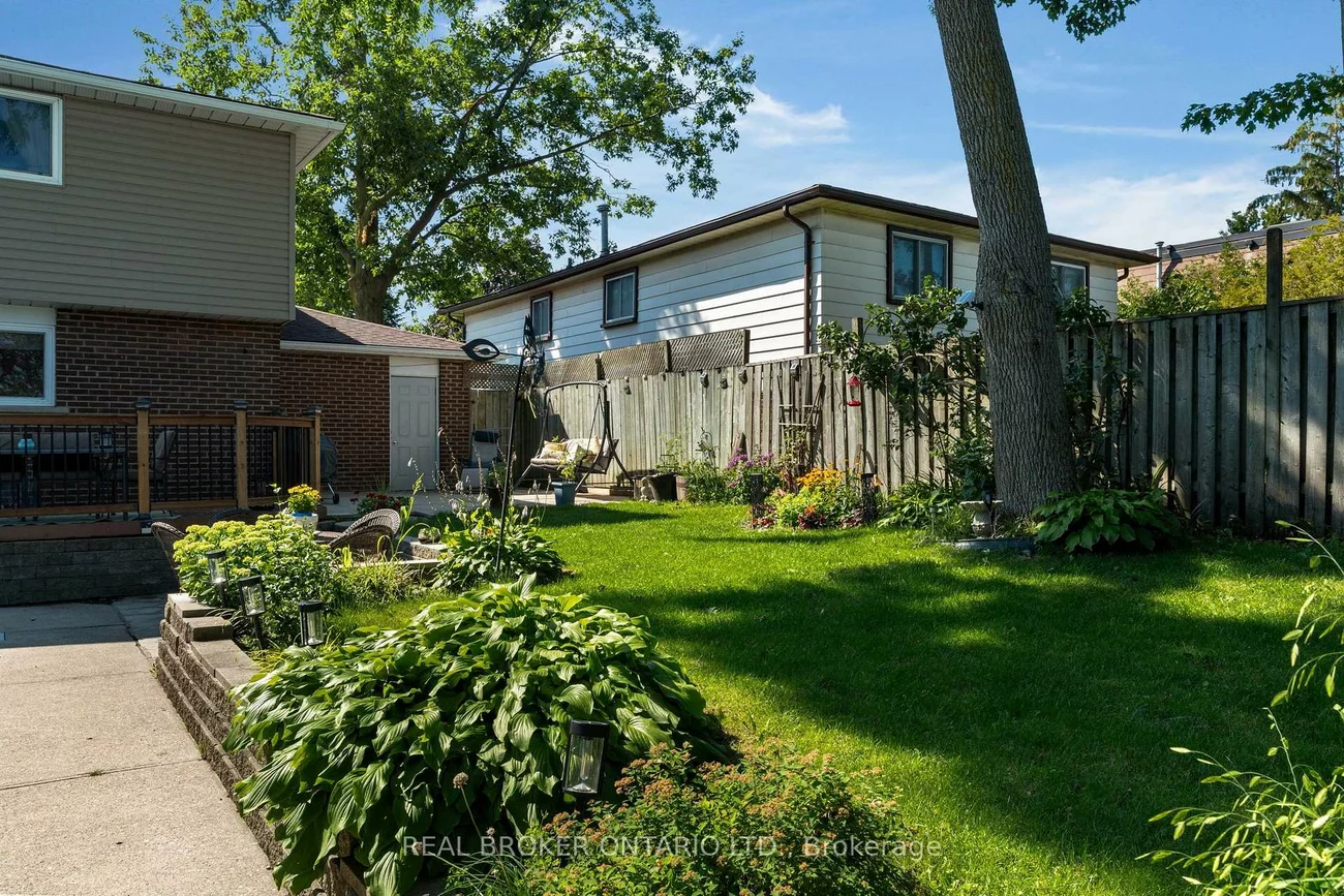 40, Farmingdale, Cundles East, Barrie