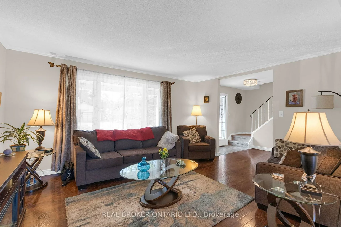 40, Farmingdale, Cundles East, Barrie